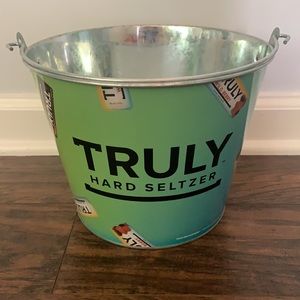 Truly Ice Bucket